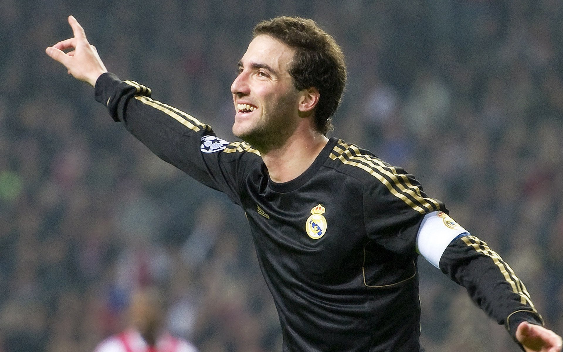 范戴克，节奏大师的指挥棒，奥地利奏响淘汰南非的胜利乐章