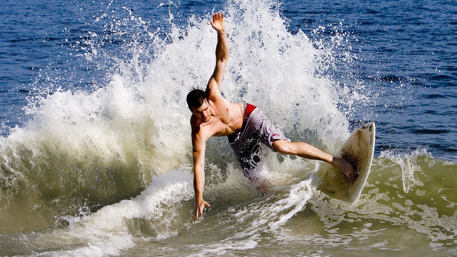 绝境双雄，恩比德关键封神，湖人鏖战淘汰篮网