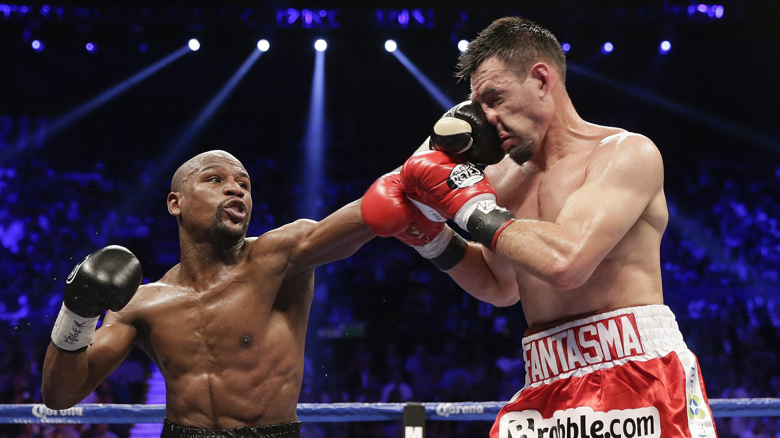 当里昂的月光遇见希腊的众神，奥斯梅恩的压制，一场现代足球的神话解构